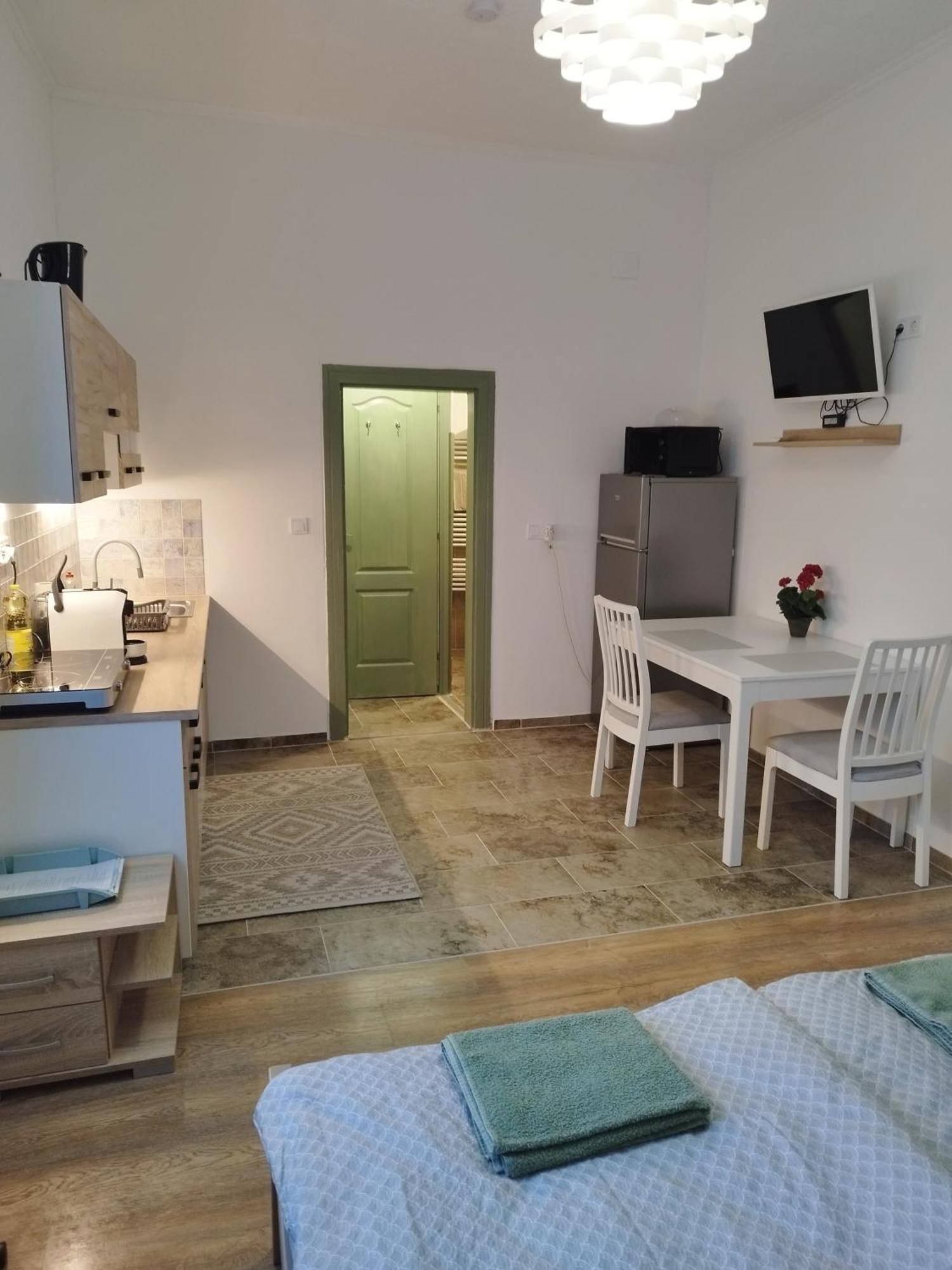 Holling Apartman Fertőboz Zewnętrze zdjęcie