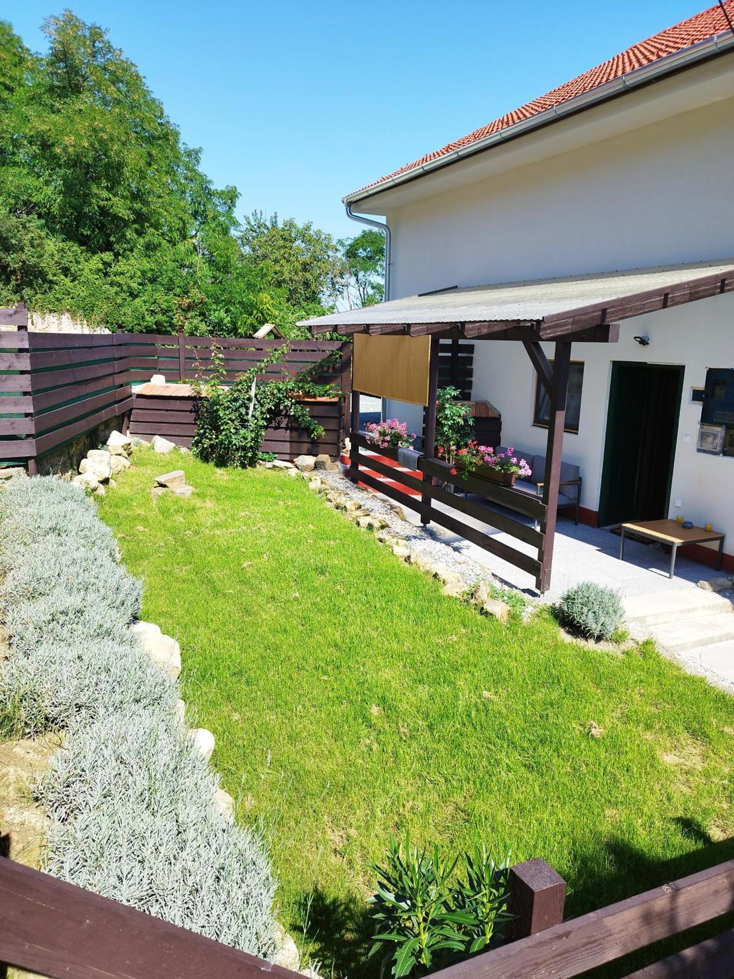 Holling Apartman Fertőboz Zewnętrze zdjęcie