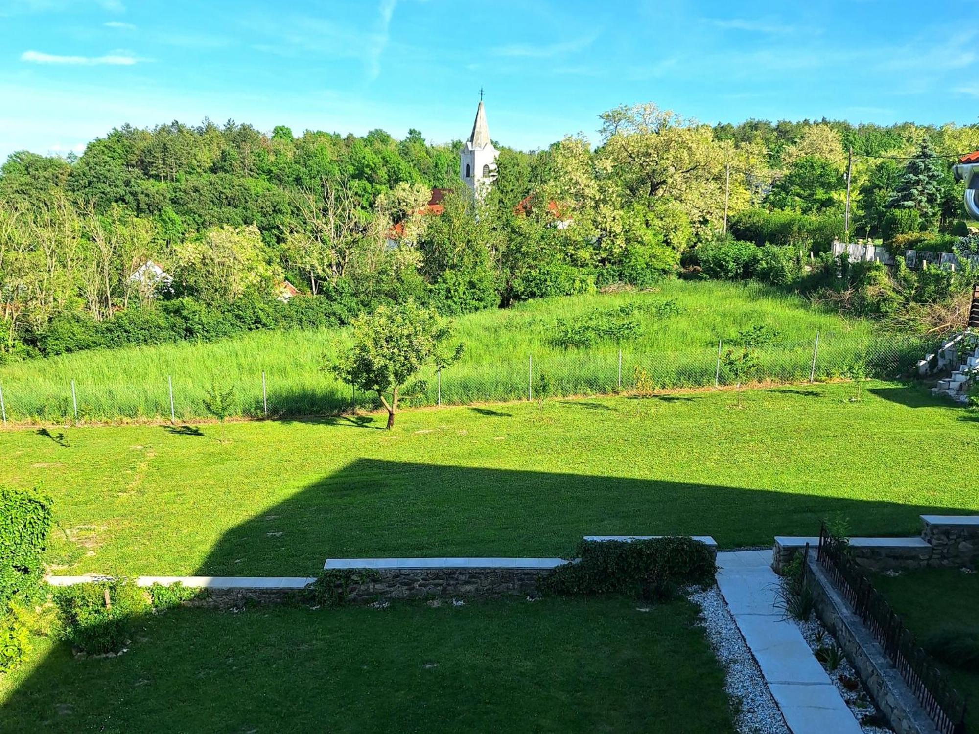 Holling Apartman Fertőboz Zewnętrze zdjęcie